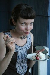 Cake is good, yes it is.